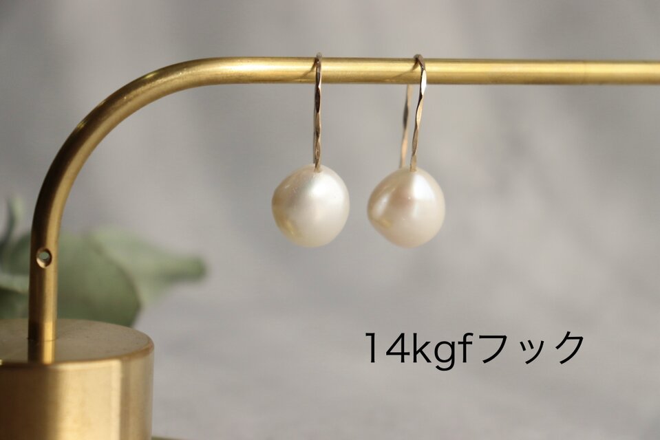 14kgf/k10YG》大粒淡水パールフックピアス〜belle larms | iichi 日々