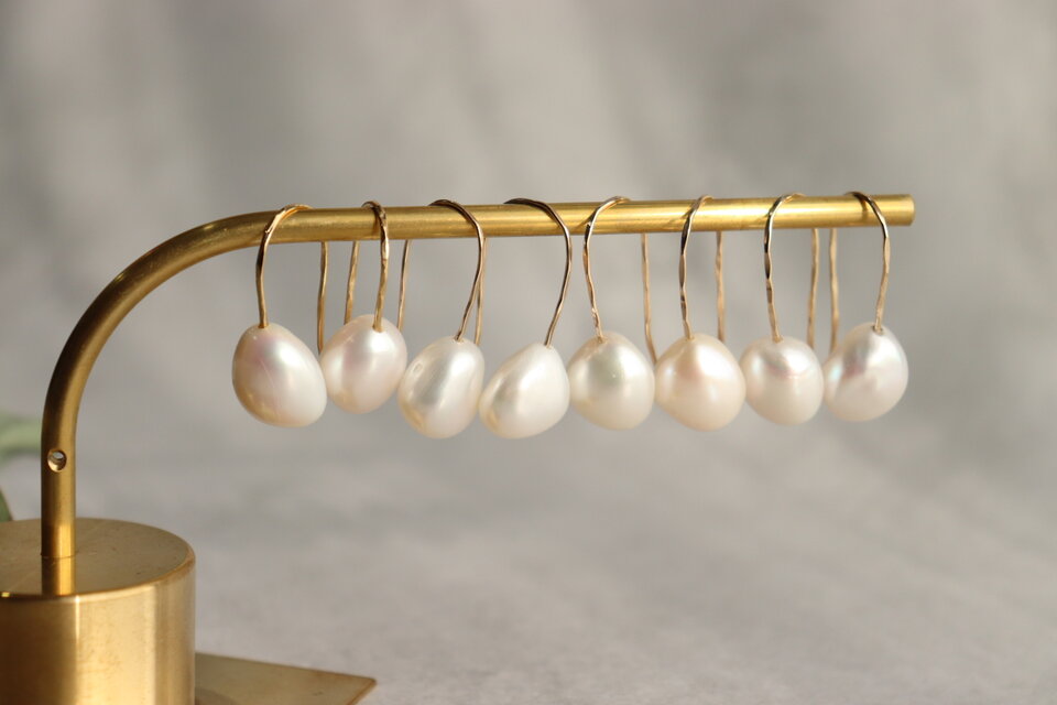 14kgf/k10YG》大粒淡水パールフックピアス〜belle larms | iichi 日々