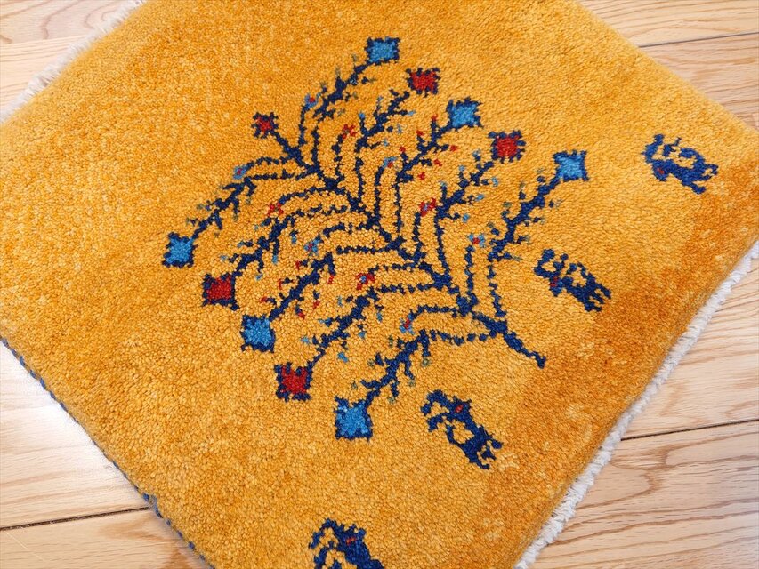 ペルシャ ギャッベ ミニマット ラグ 横43x43㎝ 黄金色 生命の木 鹿