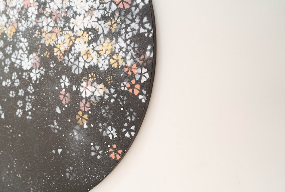 Sakura / 夜桜の円形現代アート作品 | iichi 日々の暮らしを心地よく