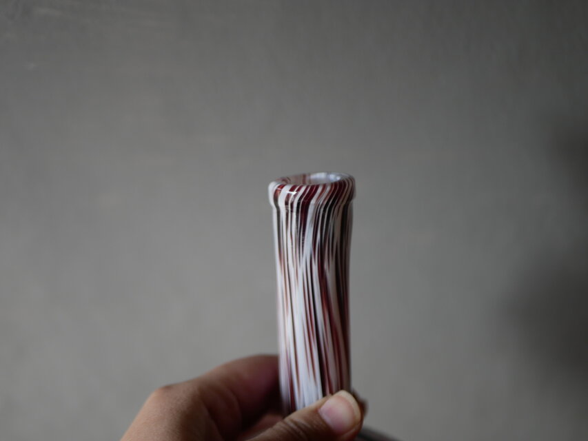 クリシー フラワーベース フランスヴィンテージ ブロカントのある