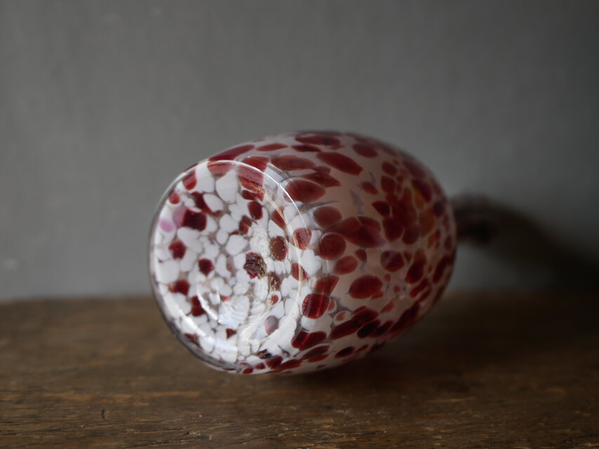 クリシー フラワーベース フランスヴィンテージ ブロカントのある