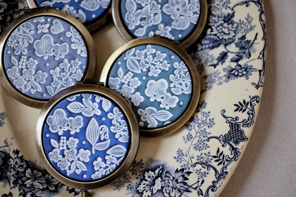 陶土の草花ミラー : : : 1428 | iichi 日々の暮らしを心地よくする