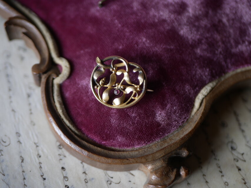 FIX ヤドリギ 宿り木 フランスアンティーク ブローチ アンティークの