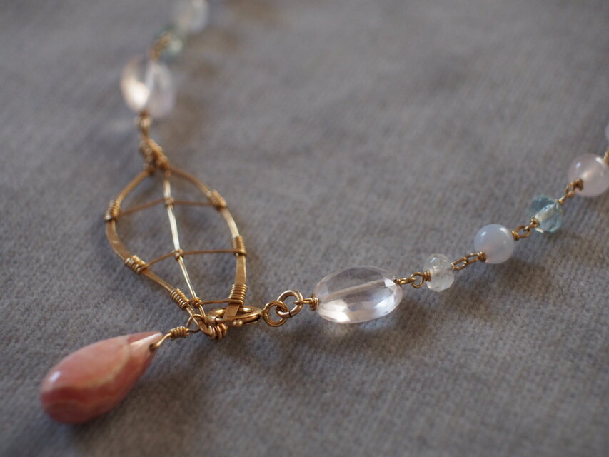 14kgインカローズと優しいカラージェムのブレスレットk14gf リーフ