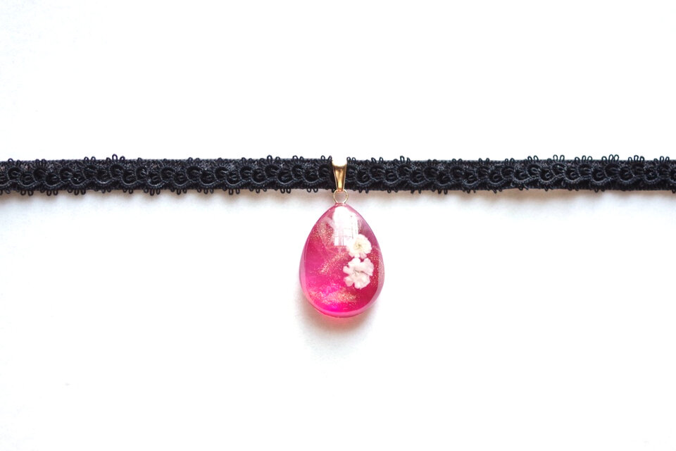 受注製作】レジンアート ドロップモチーフとタティングレースと