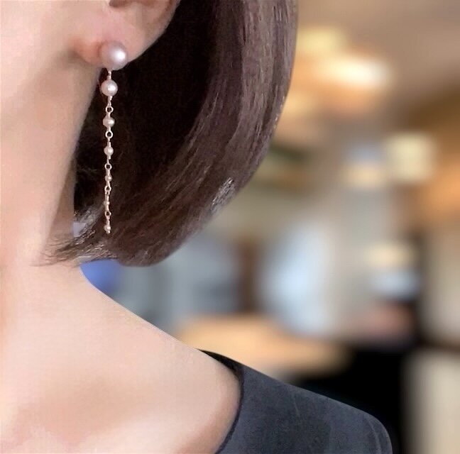 淡水パール モーブカラー グラデーション 7粒パールのロングピアス