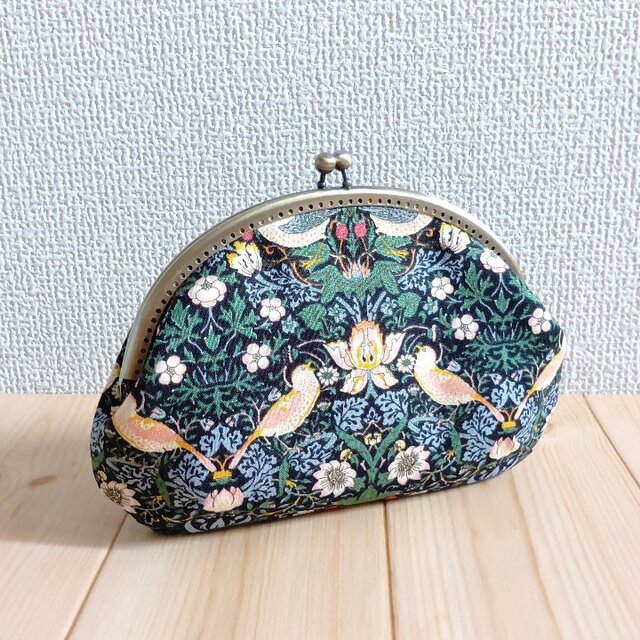 V&Aウィリアムモリス がま口ポーチ 15cm口金 ストロベリーシーフ
