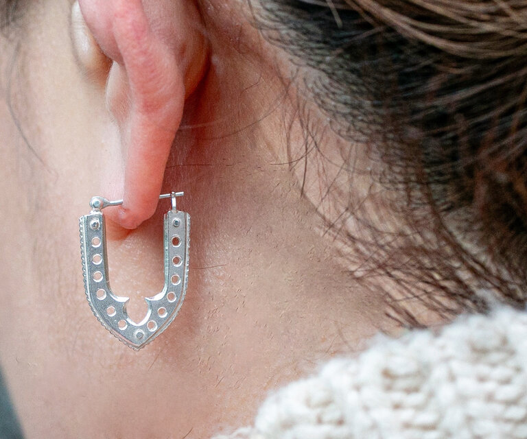 Rivet U Arch /馬蹄ピアス《送料無料》/両耳用 | iichi 日々の暮らしを