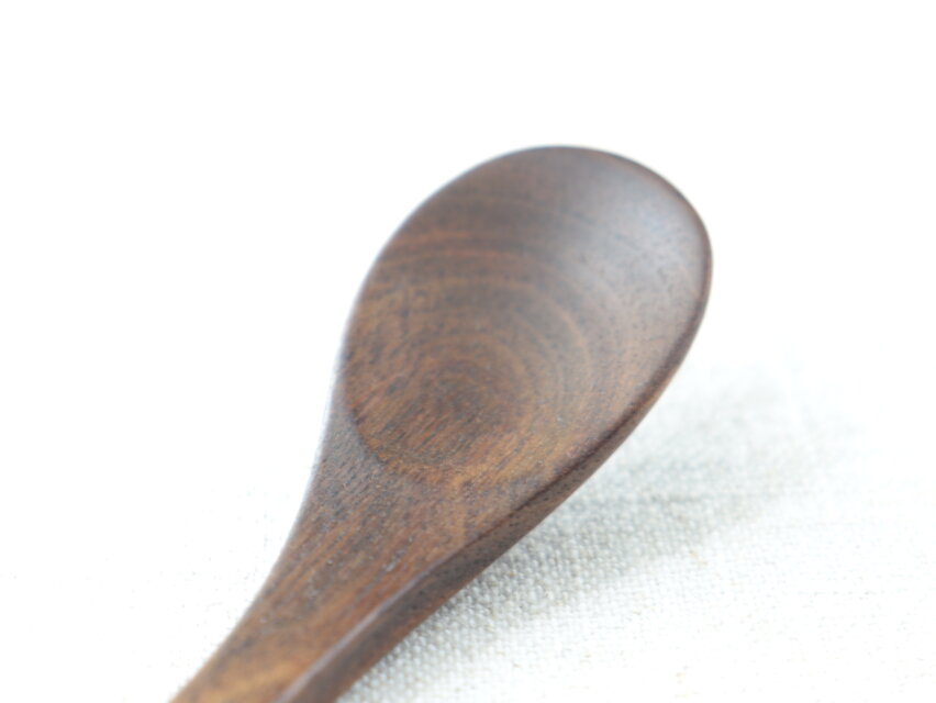 ウォールナットのミドルスプーン | iichi 日々の暮らしを心地よくする