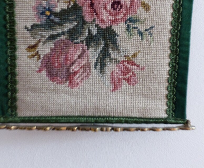 刺繍のタペストリー ベルプル ミディポワン ドイツ | iichi 日々の