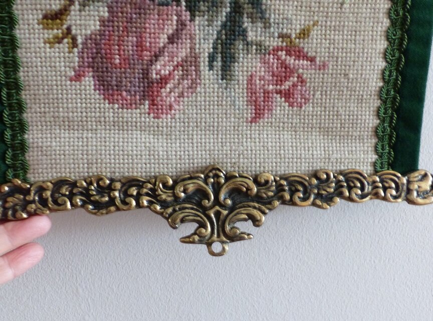 刺繍のタペストリー ベルプル ミディポワン ドイツ | iichi 日々の