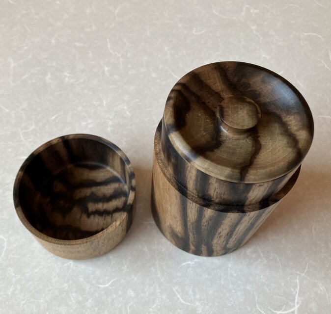 黒柿茶筒 | iichi 日々の暮らしを心地よくするハンドメイドや