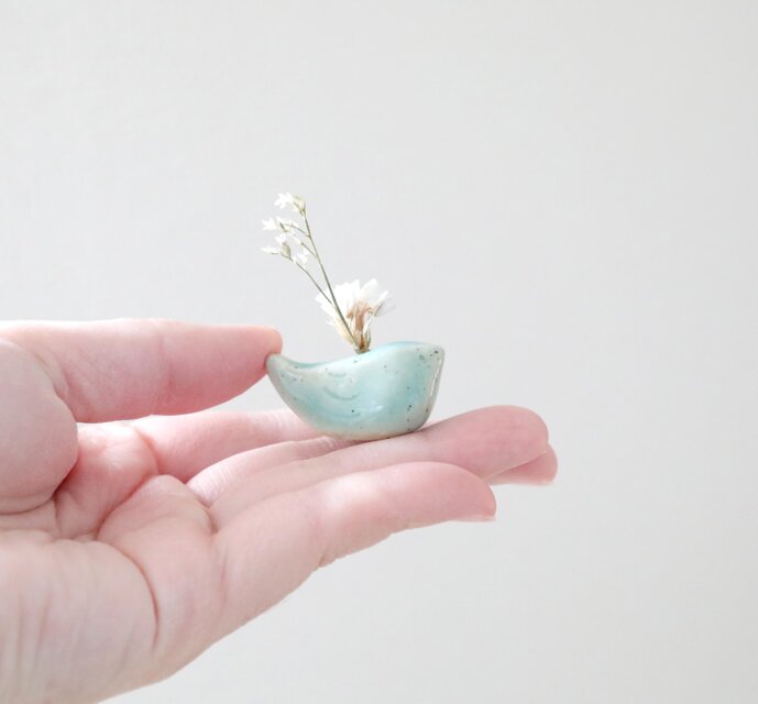 小鳥の花挿しオブジェ 水色ガラス ＊ ドライフラワー付き | iichi 日々