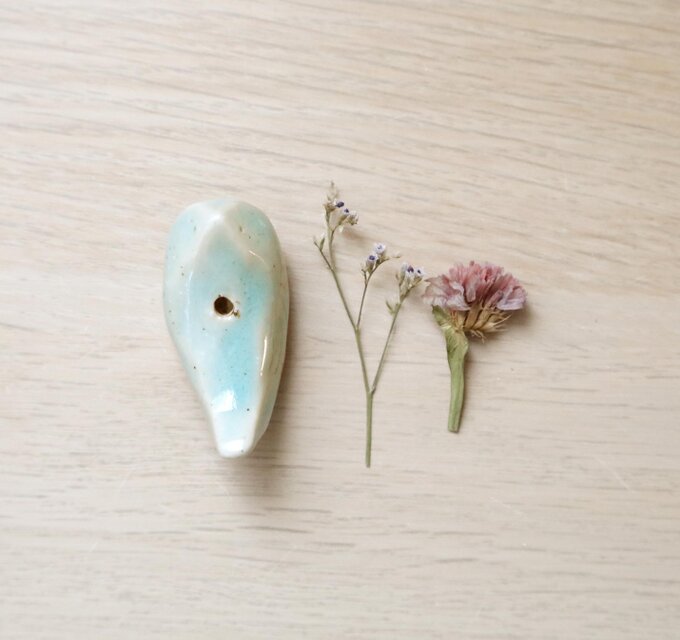 小鳥の花挿しオブジェ 水色ガラス ＊ ドライフラワー付き | iichi 日々
