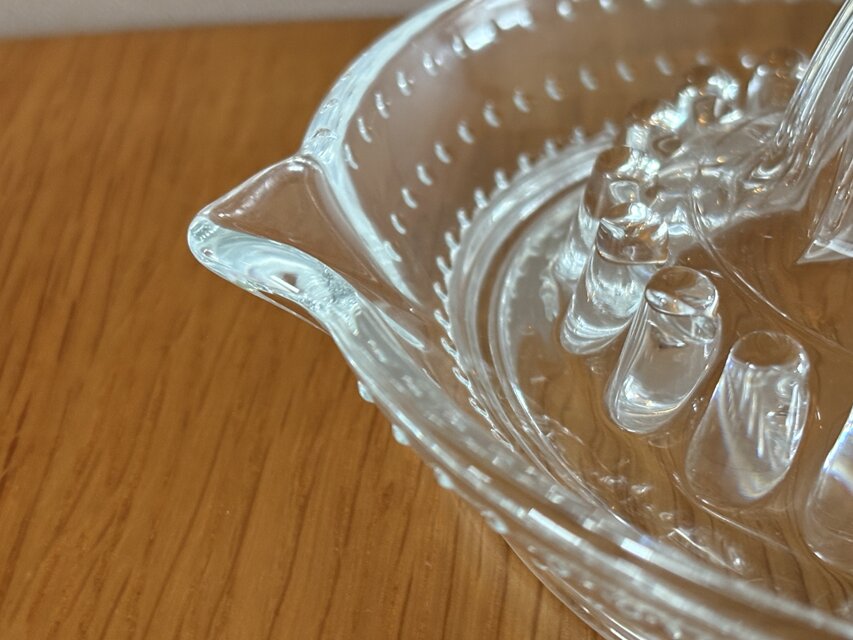 フランスの古いクラシカルな佇まいが美しいガラス製のシトラス