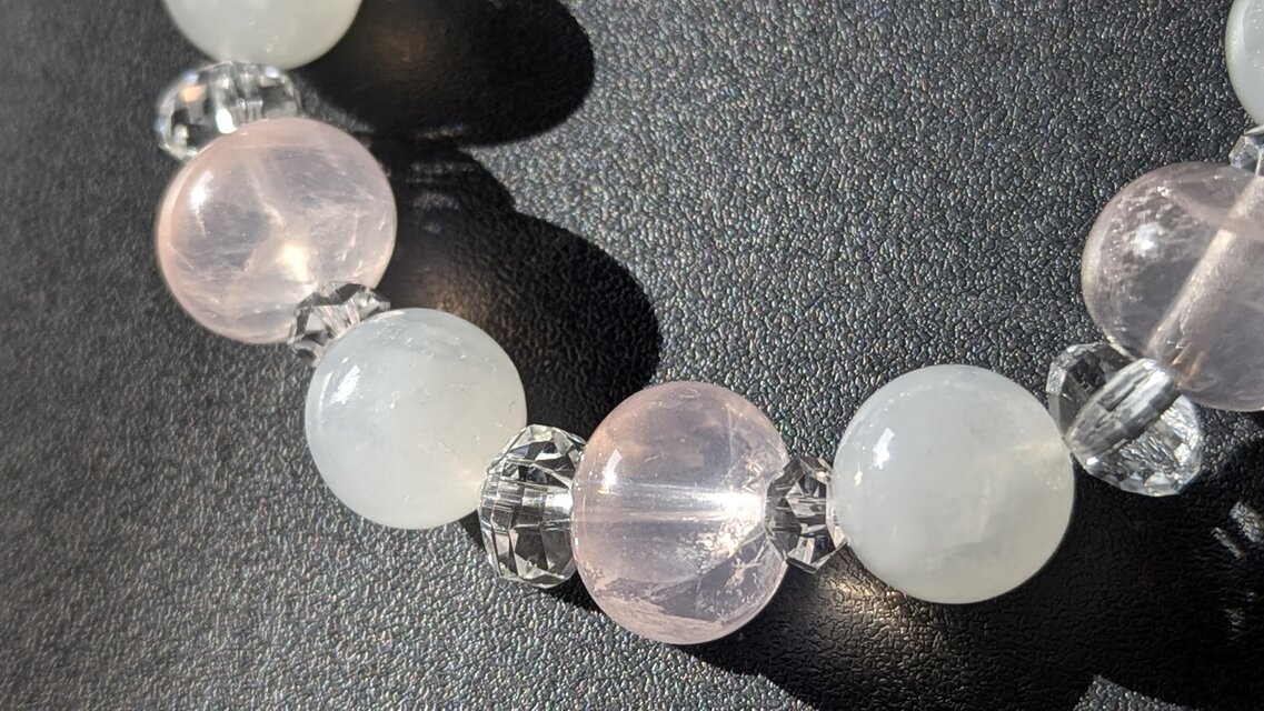 たおやかさや美しさを高めるブレスレット✨ブルームーンストーン