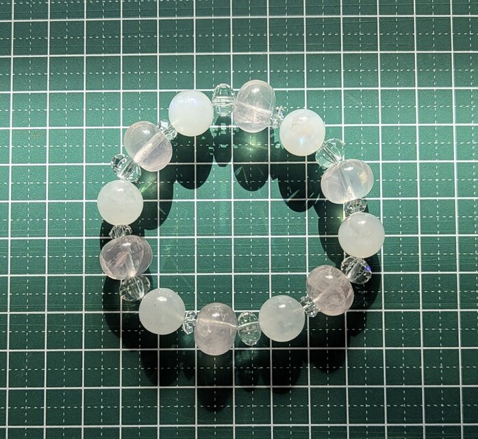 たおやかさや美しさを高めるブレスレット✨ブルームーンストーン
