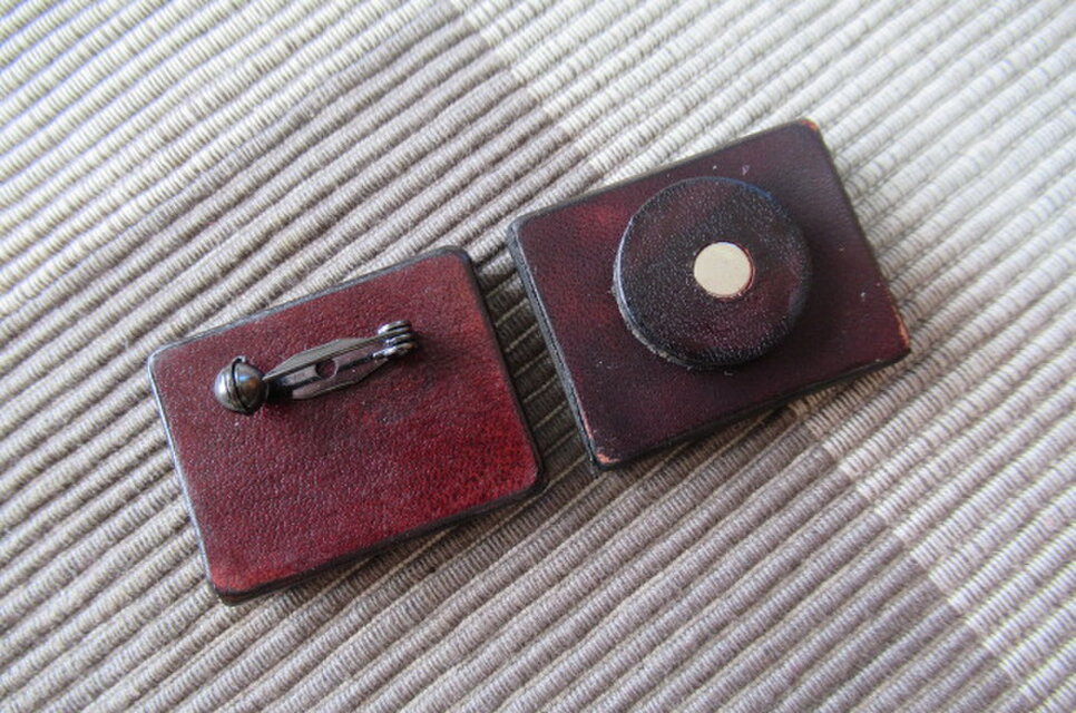 ドイツ 歴史建物切手ブローチ10816 | iichi 日々の暮らしを心地よく