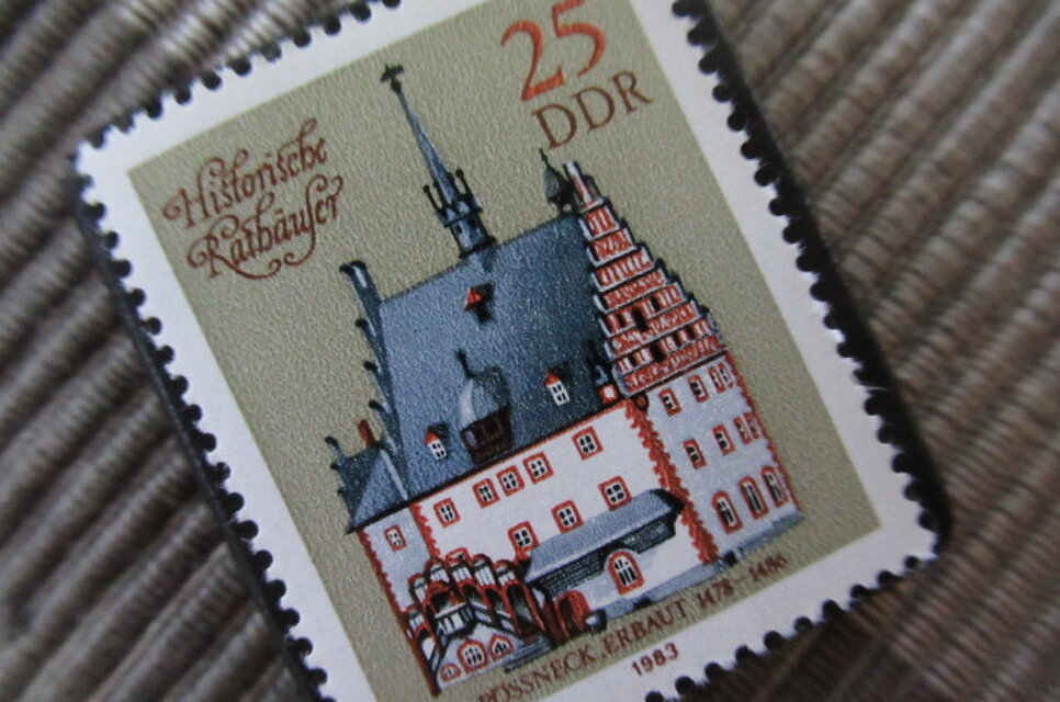 ドイツ 歴史建物切手ブローチ10828 | iichi 日々の暮らしを心地よく