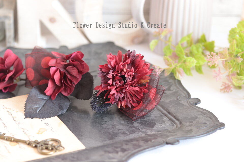 黒い薔薇とドットリボンのヘッドドレス 髪飾り 赤 黒 黒い薔薇 ドット