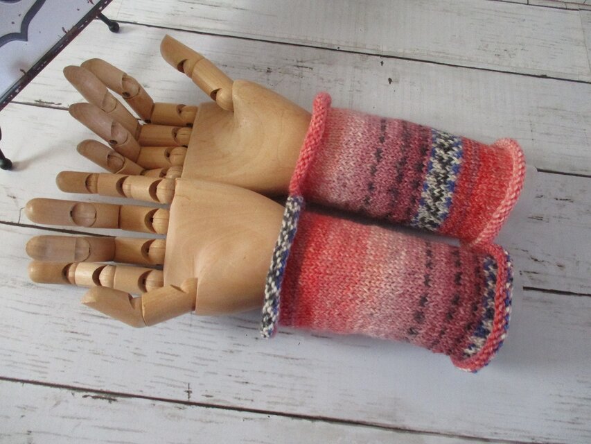 リストウォーマー Opal Sweet & Spicy 6754 | iichi 日々の暮らしを