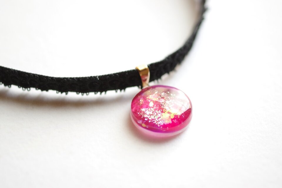 受注製作】レジンアート ラウンドモチーフとタティングレースと