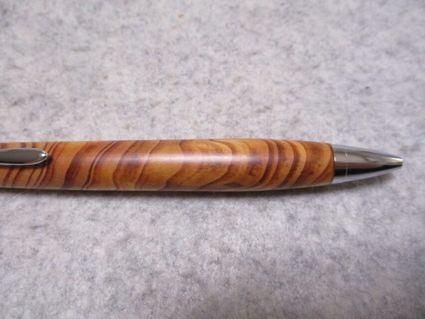 肥松(黒松) 金蘭杢 出雲産 樹齢550年 オイル仕上げ 木軸ボールペン