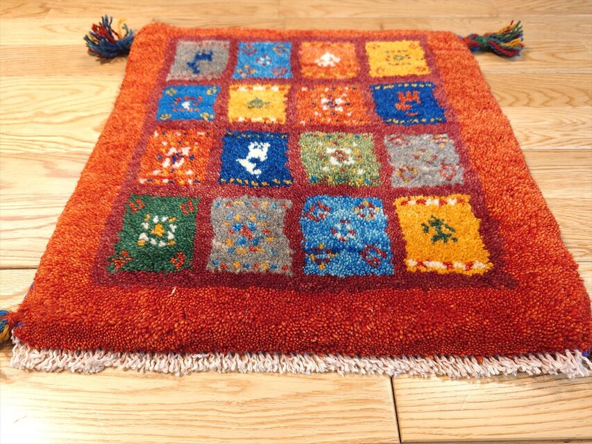 ペルシャ ギャッベ ミニマット 40x40cm 茜色 カラフルなパネル タイル
