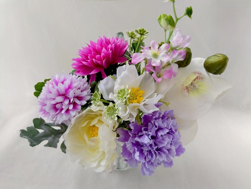 お供え 仏花【アーティフィシャルフラワー】白 胡蝶蘭 | iichi 日々の