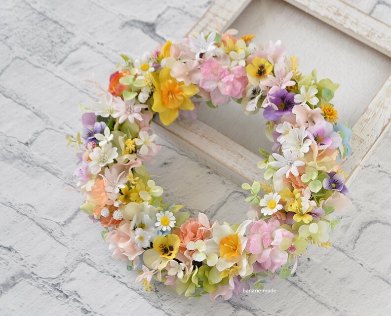 flower crown 春の花を編みあげて：ピンク オレンジ 白 きい ろ すみれ