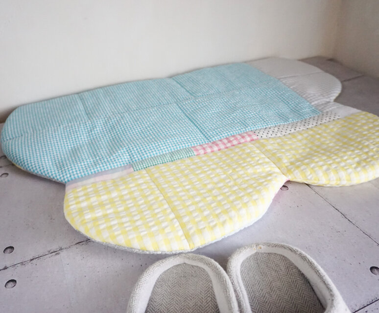 パッチワークなくもの形のフリーマット（イエロー系） | iichi 日々の