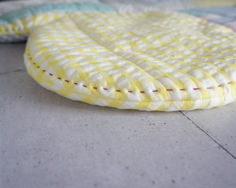 パッチワークなくもの形のフリーマット（イエロー系） | iichi 日々の