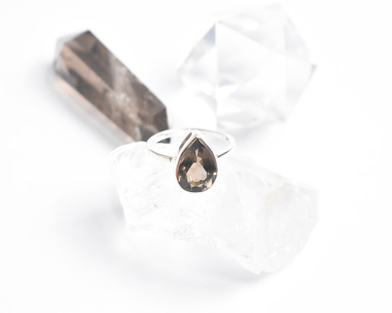 透明なブラウンの スモーキークォーツ シルバーリング 天然石 シルバー