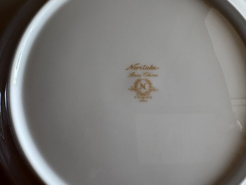 国産の古い大きめのディナープレート Noritake 【2枚セット】 | iichi