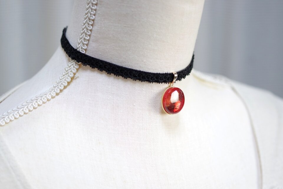 受注製作】レジンアート ラウンドモチーフとタティングレースと