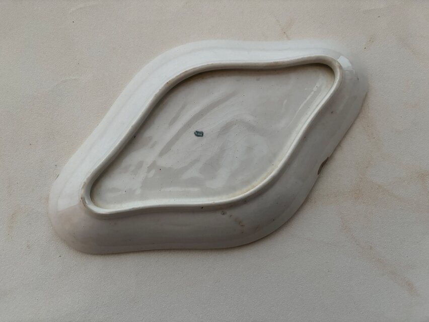 TERRE DE FER テールドフェール 上品で美しいグリーンのラヴィエ