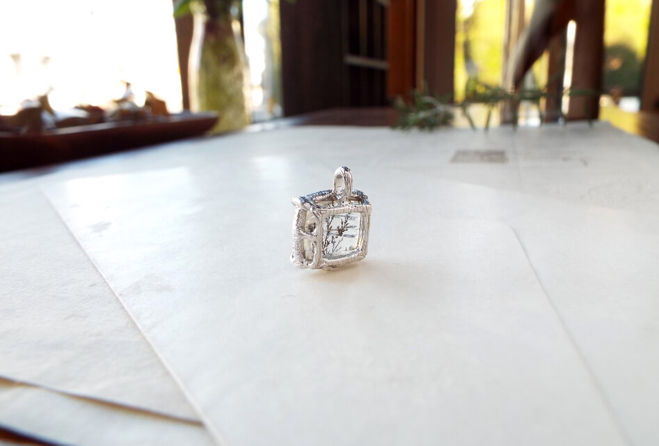 一点物】デンドリティッククォーツのペンダントトップ（薄氷No.07