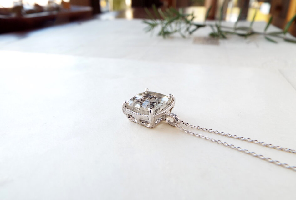 一点物】デンドリティッククォーツのペンダントトップ（薄氷No.07