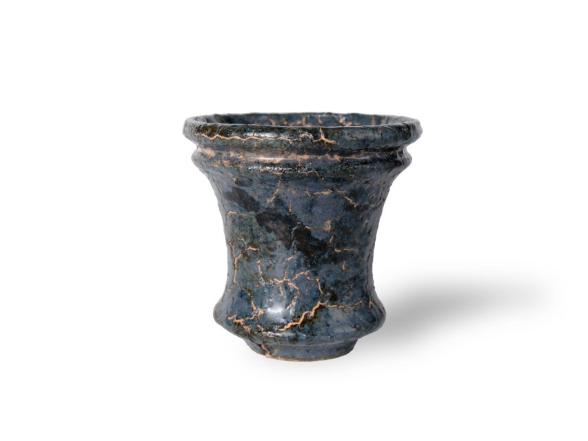 パルバコステリッチオ / M / 亀裂黒岩（鉢・プランター） | iichi 日々