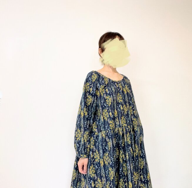handmade綿麻ワンピースfreeYUWA花柄 長袖 春の野の花柄＊長袖ワンピース＊国産コットンリネン 綿麻