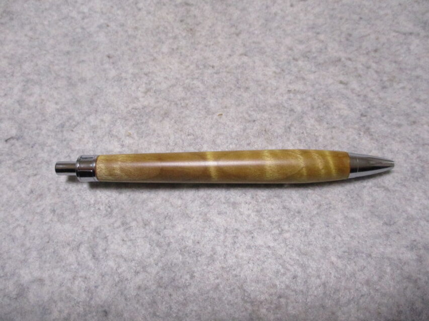 【お盆休みSALE】　工房智　沙沈金絲楠木　縮み杢　ボールペン 沙沈金絲楠木 縮み杢 中国産銘木 オイル仕上げ 木軸ボールペン