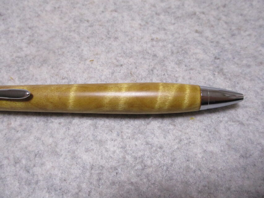 沙沈金絲楠木 縮み杢 中国産銘木 オイル仕上げ 木軸ボールペン