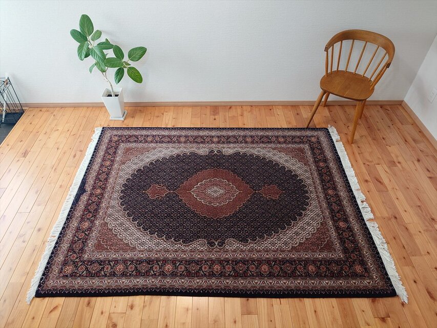 ペルシャ絨毯タブリーズ産 マヒデザイン 50RAJ ウール&シルク 210x155