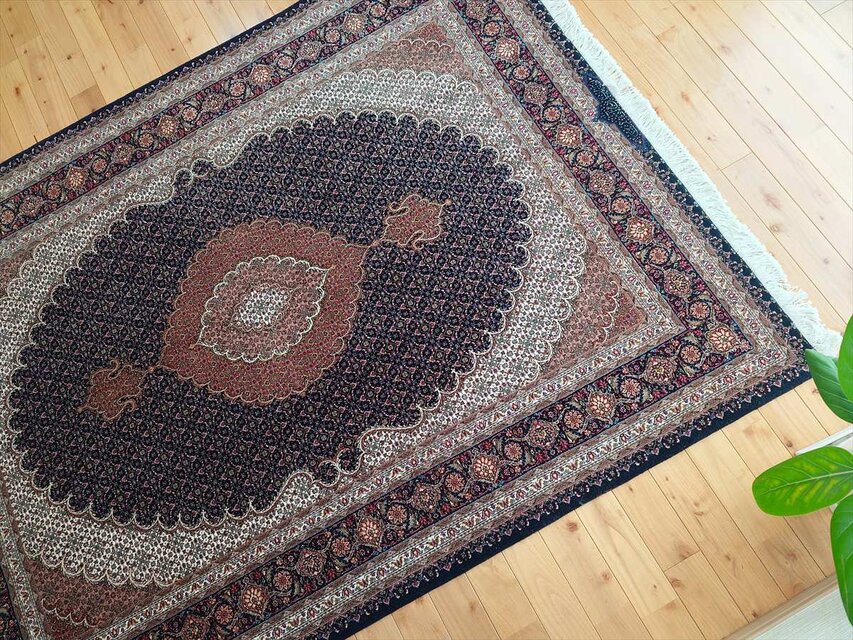 ペルシャ絨毯タブリーズ産 マヒデザイン 50RAJ ウール&シルク 210x155