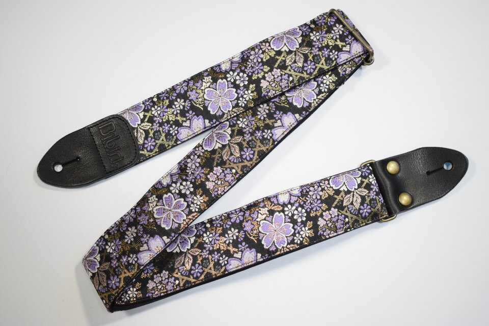 帆布ギターストラップ【桜 ブラック】京都金襴 和柄 | iichi 日々の