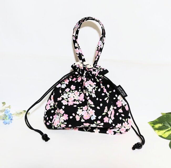 桜の花の巾着バッグ | iichi 日々の暮らしを心地よくするハンドメイド