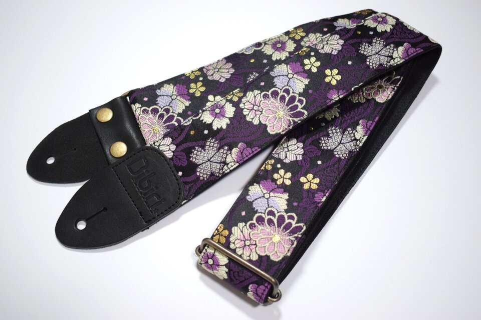 菊文様 帆布ギターストラップ（紫）京都金襴 | iichi 日々の暮らしを