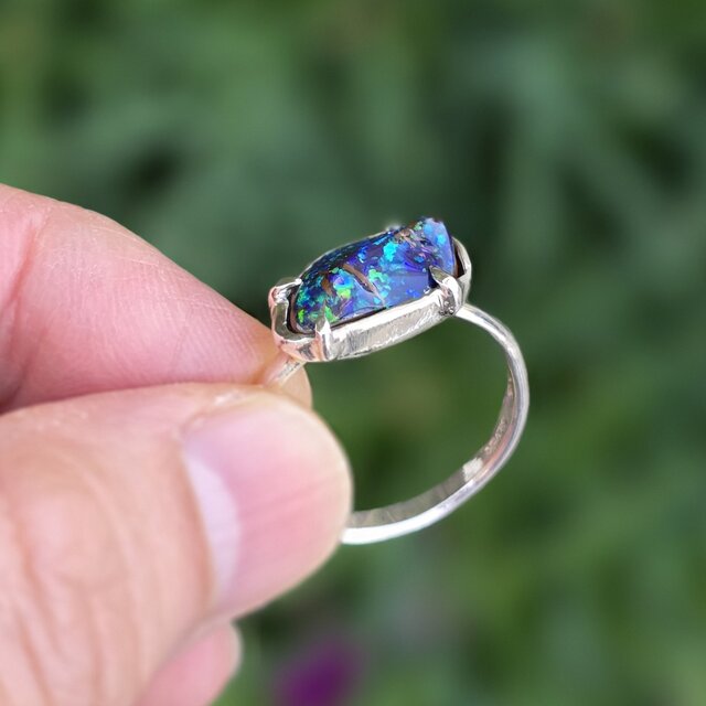 ボルダーオパール　silverリング　シルバー　ピクチャーオパール ボルダーオパール 2.58ct ツメ留め 愛しい鉱物 シルバーSV925リング
