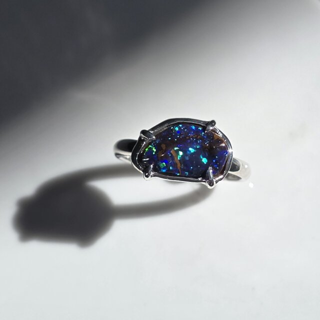 ボルダーオパール 2.58ct ツメ留め 愛しい鉱物 シルバーSV925リング